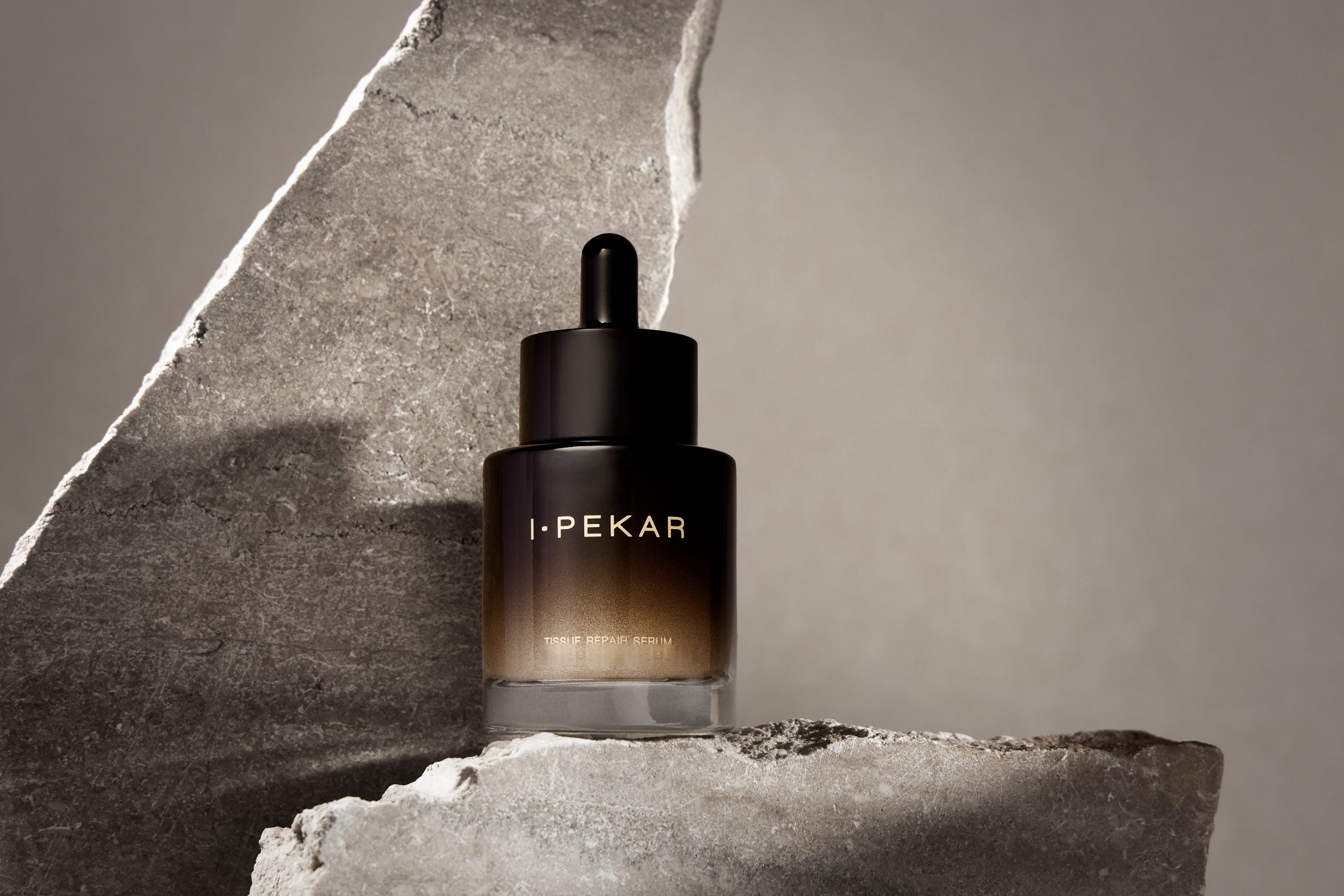 Tissue Repair Serum bottle